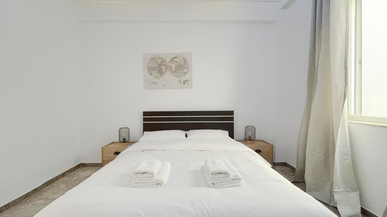 Apartamento Filis Sunny 80Sqm Apt In Viktoria Atenas Exterior foto