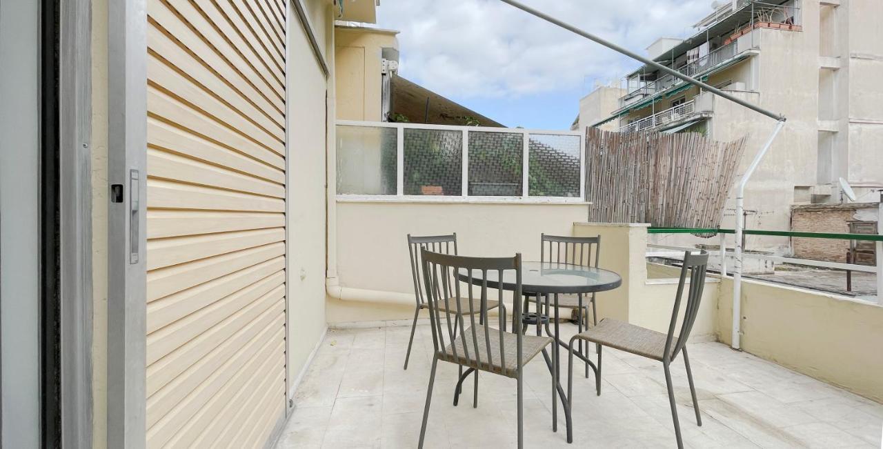 Apartamento Filis Sunny 80Sqm Apt In Viktoria Atenas Exterior foto